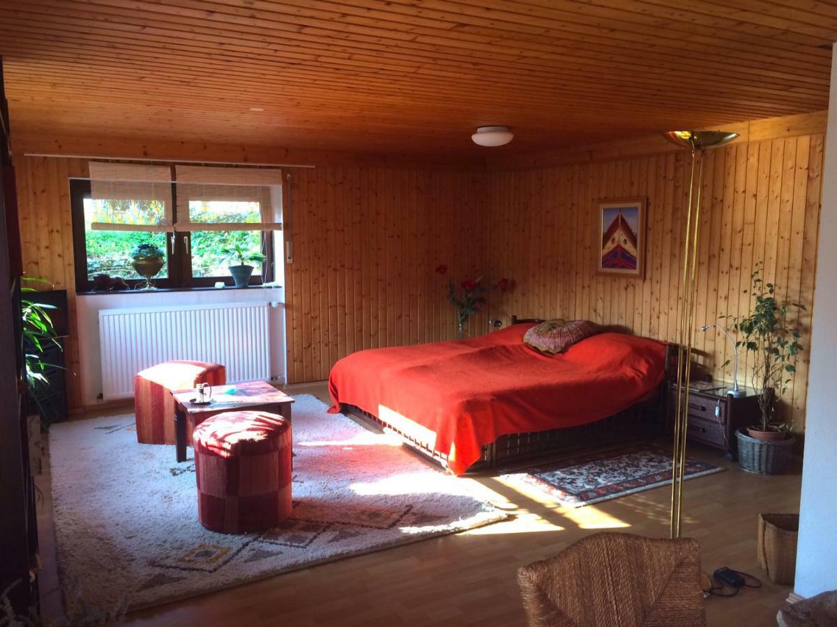 Schones Zimmer In Gimmeldingen/ Konigsbach Нойштадт-ан-дер-Вайнштрасе Екстер'єр фото